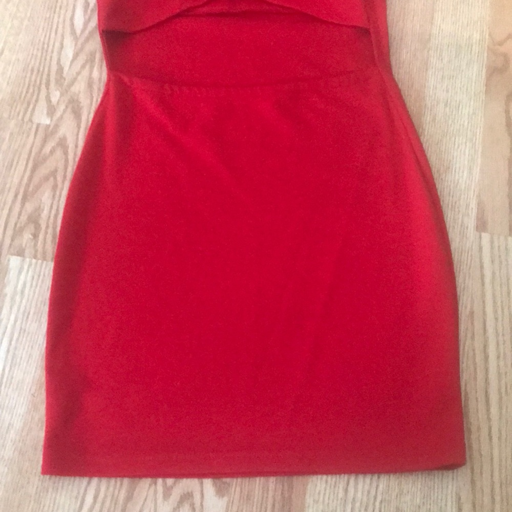 Dress - Picture 4 of 5